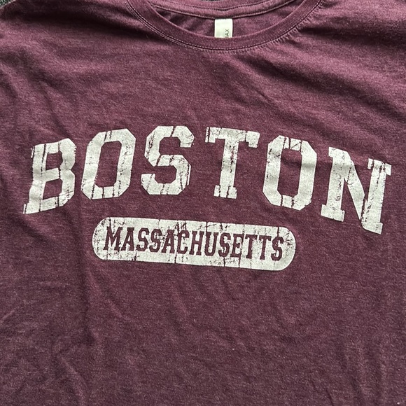 BOSTON Tshirt Size Large - Picture 2 of 3